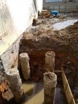 Escavação para bloco com as estacas executadas